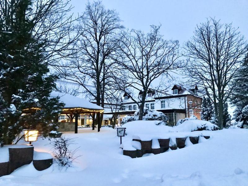 Hotel Schoene Aussicht Weissenfels Exterior photo