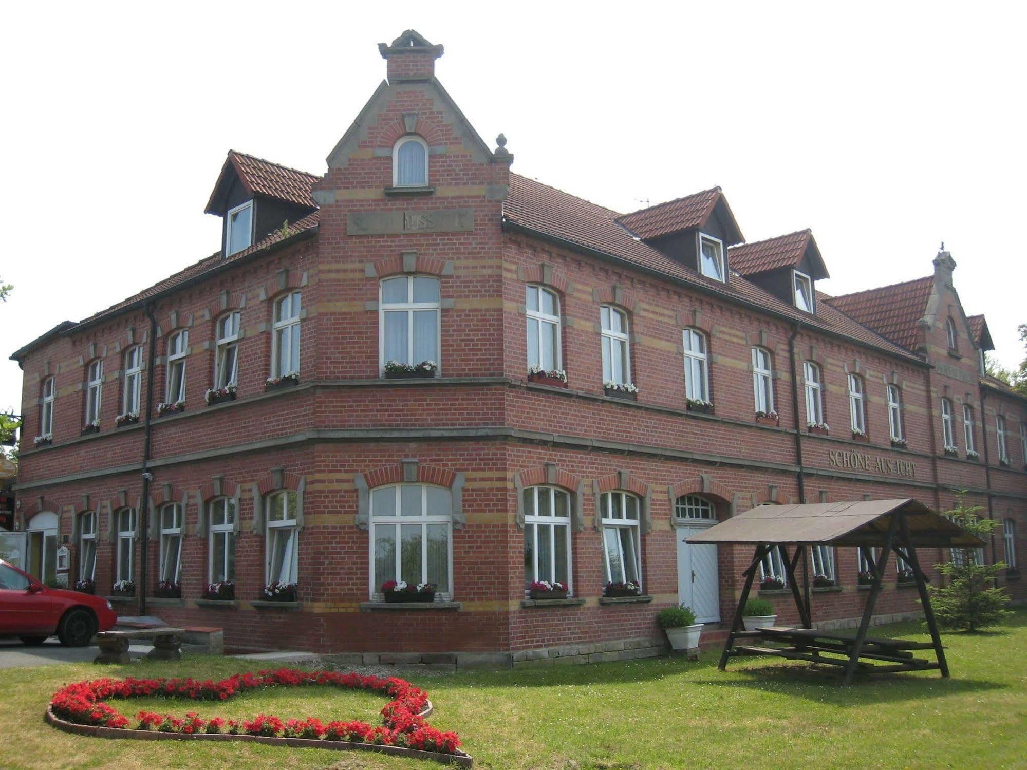 Hotel Schoene Aussicht Weissenfels Exterior photo